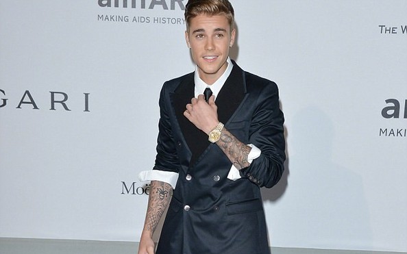 Justỷ lệ cá cược kèo nhà cái Bieber kiếm tiền giỏi hơn Taylor Swift