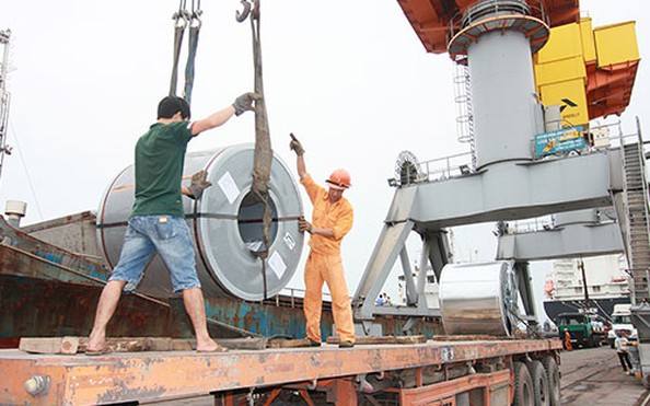 Hàng kèo nhà cái tỷ lệ bóng đá “đắp chiếu” tại cảng Hải Phòng