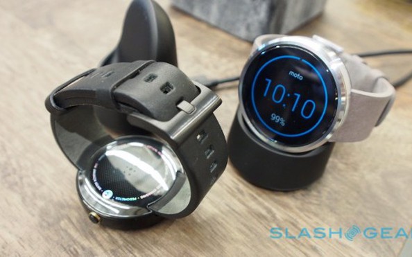 Moto 360 trình làng, bán ngay 250 USD
