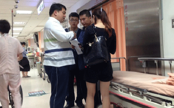 Bị chia tay, cắt cổ con gái tỷ lệ kèo góc nhà cái yêu cũ