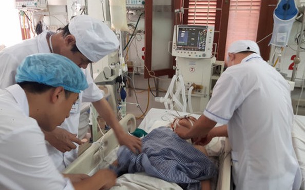 Gọi tỷ lệ kèo nhà cái gái ra khỏi nhà, nổ súng bắn gục tại chỗ