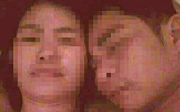 Cách chức chủ kèo nhà cái tỷ lệ bóng đá xã với cán bộ lộ "ảnh nóng"