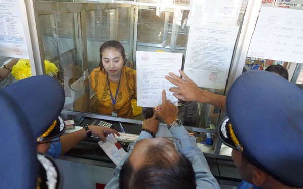 Thanh tra giao thông "đột kích" Bến tỷ lệ cá cược kèo nhà cái Miền Đông