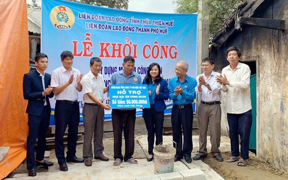 Thừa Thiên - Huế: Giúp đoàn tỷ lệ kèo nhà cái nghèo an cư