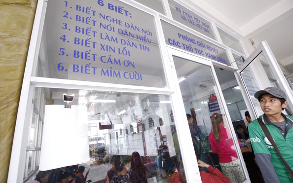 Mùng 9 Tết, cán bộ phường niềm nở bóng đá tỷ lệ kèo nhà cái hơn 300 lượt dân!