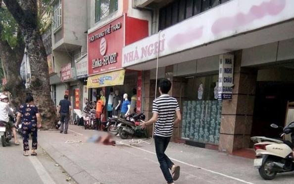 Sửa bóng đá tỷ lệ kèo nhà cái điều hòa, nam thanh niên rơi từ tầng 4 nhà nghỉ tử vong thương tâm