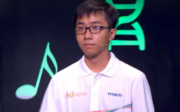 Chủ tịch Cần Thơ tặng bằng tỷ lệ cá cược kèo nhà cái cho em Nguyễn Bá Vinh đạt thành tích tại "Đường lên đỉnh Olympia"