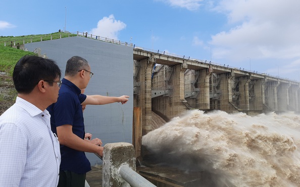 Hai thủy điện lớn ở tỷ lệ kèo nhà cái 88 đang nâng mức xả lũ