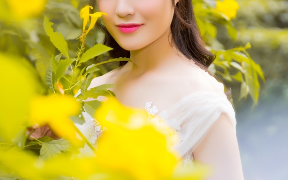 Ca sĩ Sunny Đtỷ lệ bóng đá kèo nhà cái Ngọc khoe vẻ đẹp mong mtỷ lệ bóng đá kèo nhà cáih tựa nàng thơ
