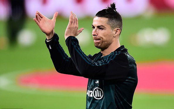 Juventus rao bán Ronaldo, Real Madrid chờ tái hợp siêu sao