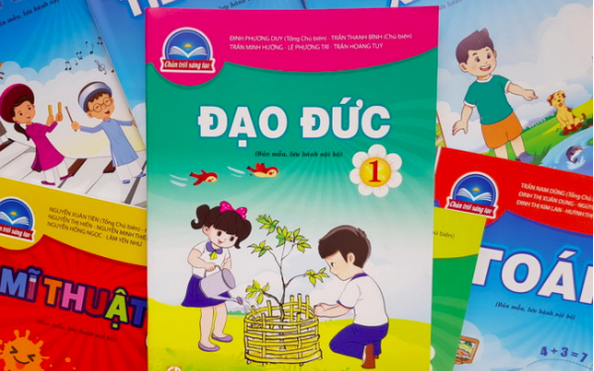 SGK lớp 1 phải đến tay học sinh trước 15-8