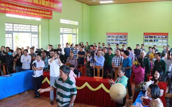 Hàng trăm tỷ lệ cá cược kèo nhà cái bức xúc tại buổi xin lỗi 2 vợ chồng bị oan sai