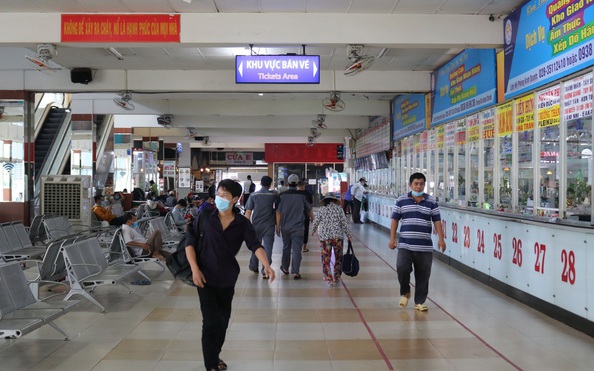 Dịp lễ 2-9, giá vé tỷ lệ bóng đá kèo nhà cái tăng, nhiều doanh nghiệp vận tải hành khách bán vé 24/24