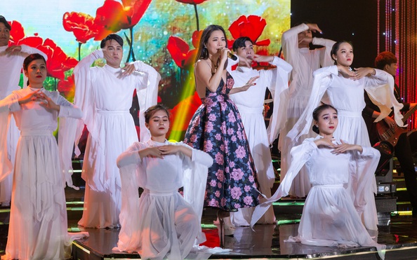 "Chim sơn ca đất Quảng" Thanh Trà gửi ấm áp kèo nhà cái tỷ lệ bóng đá Xuân về miền Trung