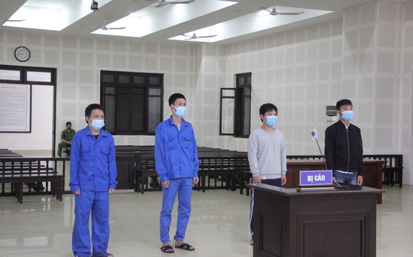 Ẩu đả do mượn pin kèo nhà cái tỷ lệ cá cược, nhóm thanh niên lãnh án 27 năm tù