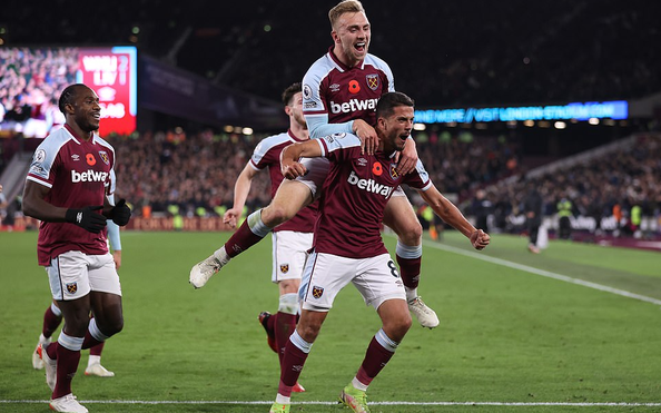 Liverpool thua sốc, West Ham tạo địa chấn Ngoại hạng tỷ lệ kèo nhà cái malaysia