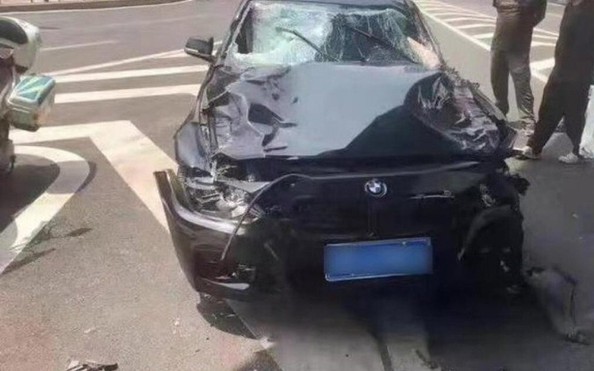 Trung Quốc: Lái xe hơi tông chết 5 tỷ lệ bóng đá kèo nhà cái để "trả thù đời"