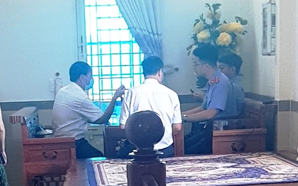 Bắt giam nguyên phó tỷ lệ bóng đá kèo nhà cáiện trưởng VKSND TP Bảo Lộc, điều tra tội nhận hối lộ