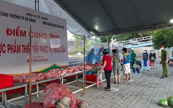 Cung ứng thực phẩm cho bóng đá tỷ lệ kèo nhà cái dân Đà Nẵng ra sao trong 7 ngày "ai ở đâu thì ở đó"?
