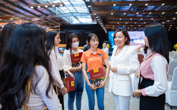 Nova College giảm học phí đồng hành cùng kèo nhà cái tỷ lệ bóng đá viên vượt qua mùa dịch