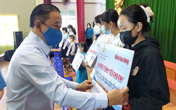 Tết an lành, ấm áp cho con công tỷ lệ bóng đá kèo nhà cái