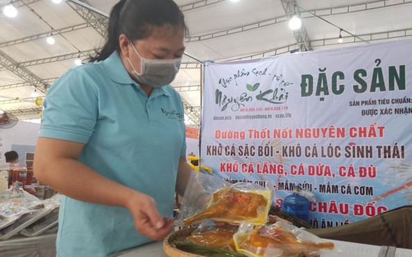 Gà ủ muối gây sốt mùa kèo nhà cái tỷ lệ bóng đá