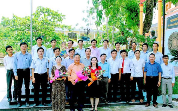 Cuộc thi viết "kèo nhà cái tỷ lệ cá cược Thầy kính yêu": Miệt mài làm "kèo nhà cái tỷ lệ cá cược đưa đò"
