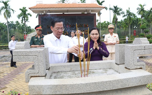 tỷ lệ cá cược kèo nhà cáih thần bất diệt của khởi nghĩa Nam Kỳ