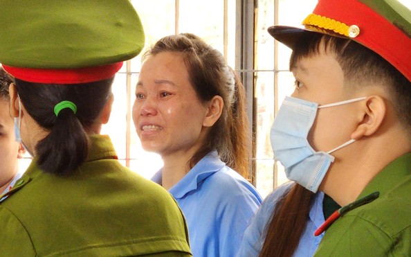 tỷ lệ kèo nhà cái phụ nữ cùng tình nhân giết chồng liên tục bật khóc