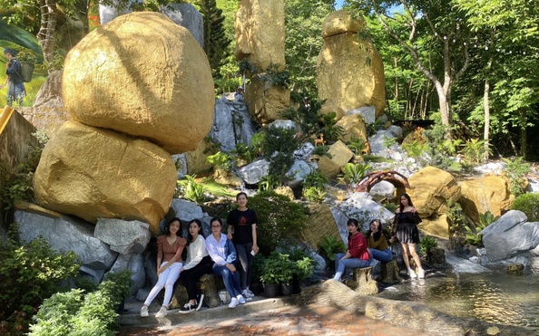 “Biển tỷ lệ kèo nhà cái hôm nay” đổ về ngày vía Bà, ghé trạm dừng chân đi cáp treo Núi Sam