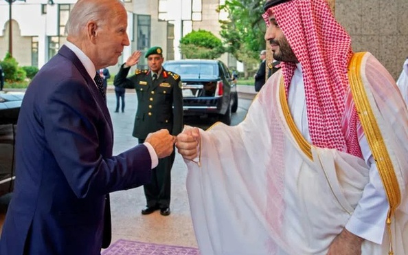 Chủ tịch tỷ lệ kèo góc nhà cái đến Ả Rập Saudi, vị thế Mỹ lung lay?
