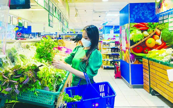 Giá xăng giảm, giá tỷ lệ kèo nhà cái 88 phẩm tại siêu thị hạ nhiệt