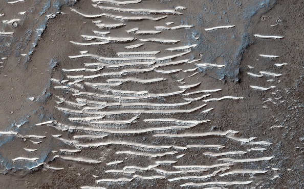 NASA chụp được bậc thang băng ở hành kèo nhà cái tỷ lệ cá cược khác: Nơi sự sống ẩn mình?