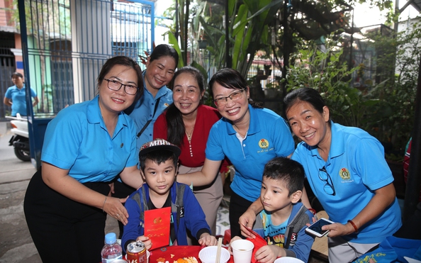Tết trọn vẹn, ấm áp