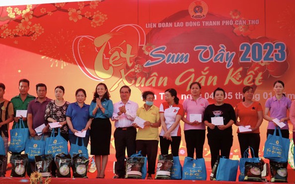 Tết đủ đầy cho đoàn viên - tỷ lệ kèo góc nhà cái