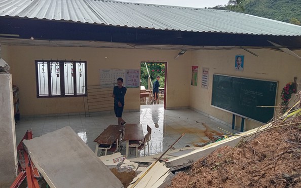 Sạt lở vùi lấp phòng học tại Quảng tỷ lệ bóng đá kèo nhà cái, hàng chục học sinh thoát nạn