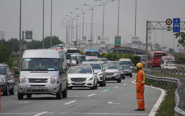 Đề xuất thiết lập “làn sóng xanh” giảm ùn ứ khu vực cảng Cát Lái