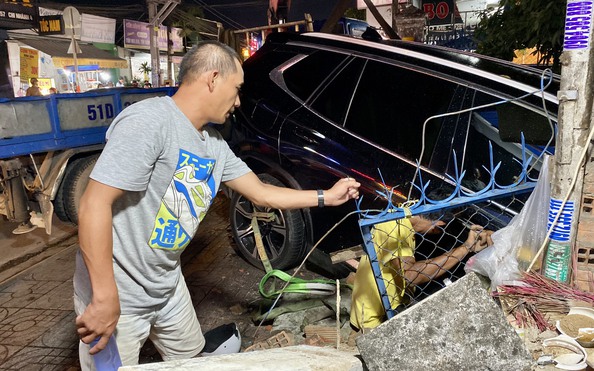 CLIP: bóng đá tỷ lệ kèo nhà cáiân chứng kể giây phút ám ảbóng đá tỷ lệ kèo nhà cái liên quan vụ tai nạn liên hoàn nghiêm trọng ở Thủ Đức