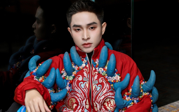Trương Trần tỷ lệ kèo nhà cái hôm nayh Duy gây chú ý với trtỷ lệ kèo nhà cái hôm nayg phục "chùa Chén Kiểu"