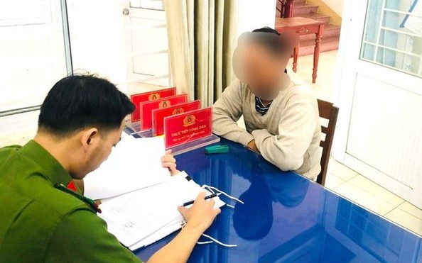 Phụ huynh đánh học sinh lớp 9 nhập viện khai "chỉ muốn cảnh cáo, răn đe"