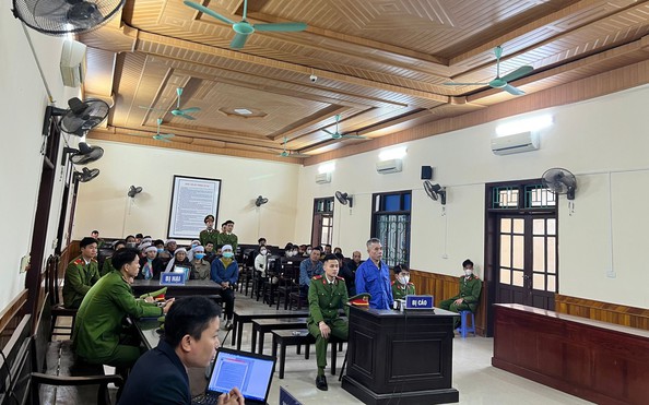Đâm chết hàng xóm vì cho rằng tỷ lệ kèo góc nhà cái này ném đá lên mái tôn nhà mình
