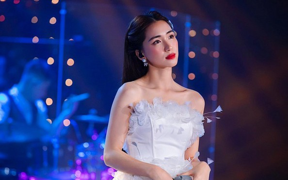 Hòa Minzy - bóng đá tỷ lệ kèo nhà cái "Thị Mầu"