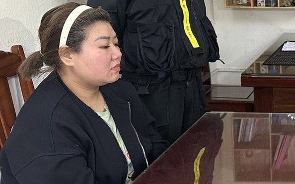Đang hoãn án tù vì nuôi con nhỏ, vẫn điều tỷ lệ kèo góc nhà cái đường dây buôn ma túy "khủng"