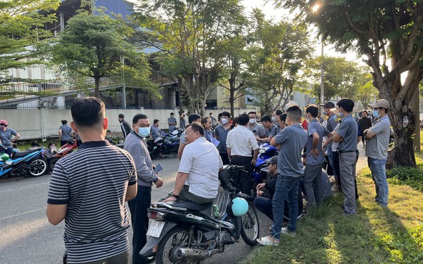 Hàng trăm công tỷ lệ kèo góc nhà cái ngừng việc khiếu nại tiền lương, phúc lợi
