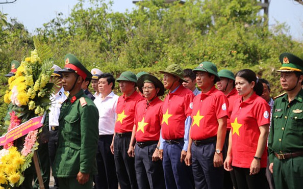 Tri ân vùng đất anh hùng