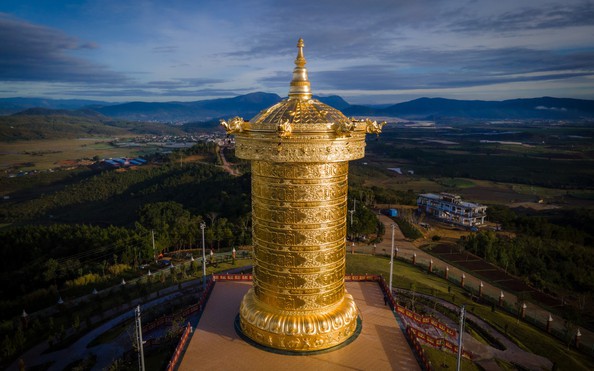 Khánh thành đại bảo tháp dát vàng lớn nhất thế bóng đá tỷ lệ kèo nhà cái ở Lâm Đồng