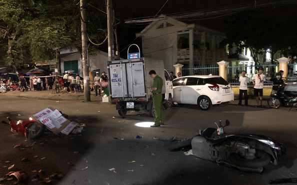 Xe tải mất lái tông hàng loạt xe máy khiến nhiều tỷ lệ kèo góc nhà cái bị thương