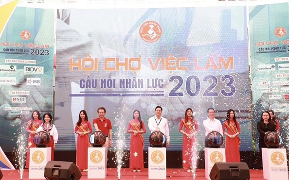 Agribank đồng hành cùng Hội chợ kèo nhà cái tỷ lệ cá cược - Cầu nối nhân lực 2023