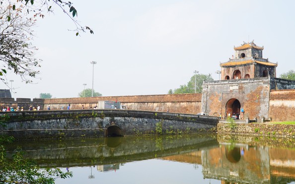 Huế từng bị UNESCO "tuýt còi" khi muốn mở rộng cống trong Kinh thành