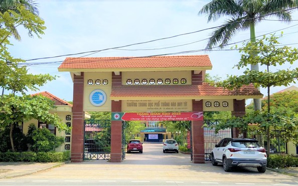 Kiểm điểm cô tỷ lệ bóng đá kèo nhà cái chủ nhiệm vì thu quỹ lớp "bất thường"